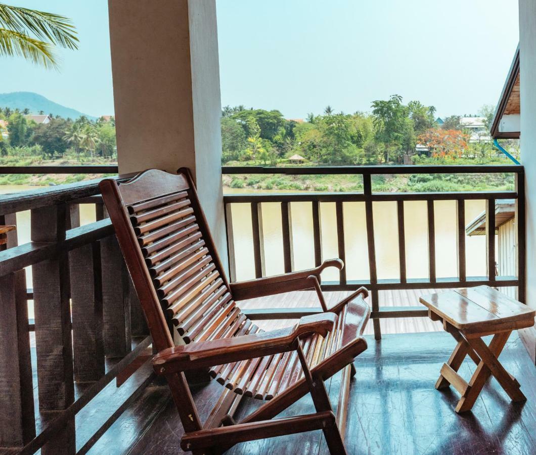 Mao Phasok Riverside Guesthouse Луанг Прабанг Екстериор снимка