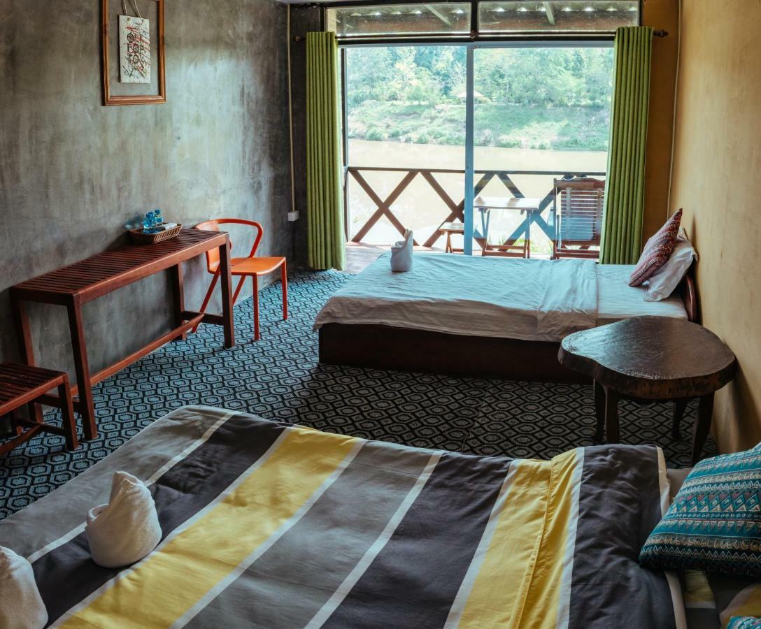 Mao Phasok Riverside Guesthouse Луанг Прабанг Екстериор снимка